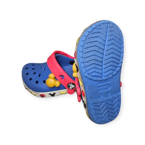 Disney Mickey Unisex Crocs Size 6 C 7 - Picture 4 of 5